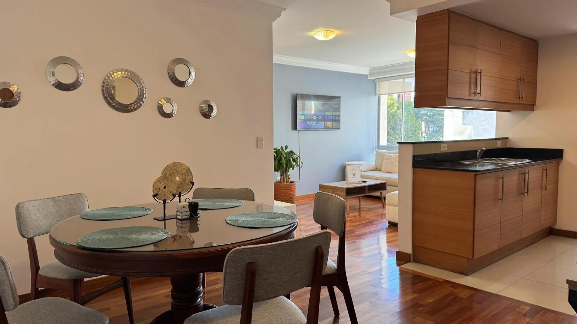Hermoso Apartamento Calle Whymper - 2 Habitaciones - Quito