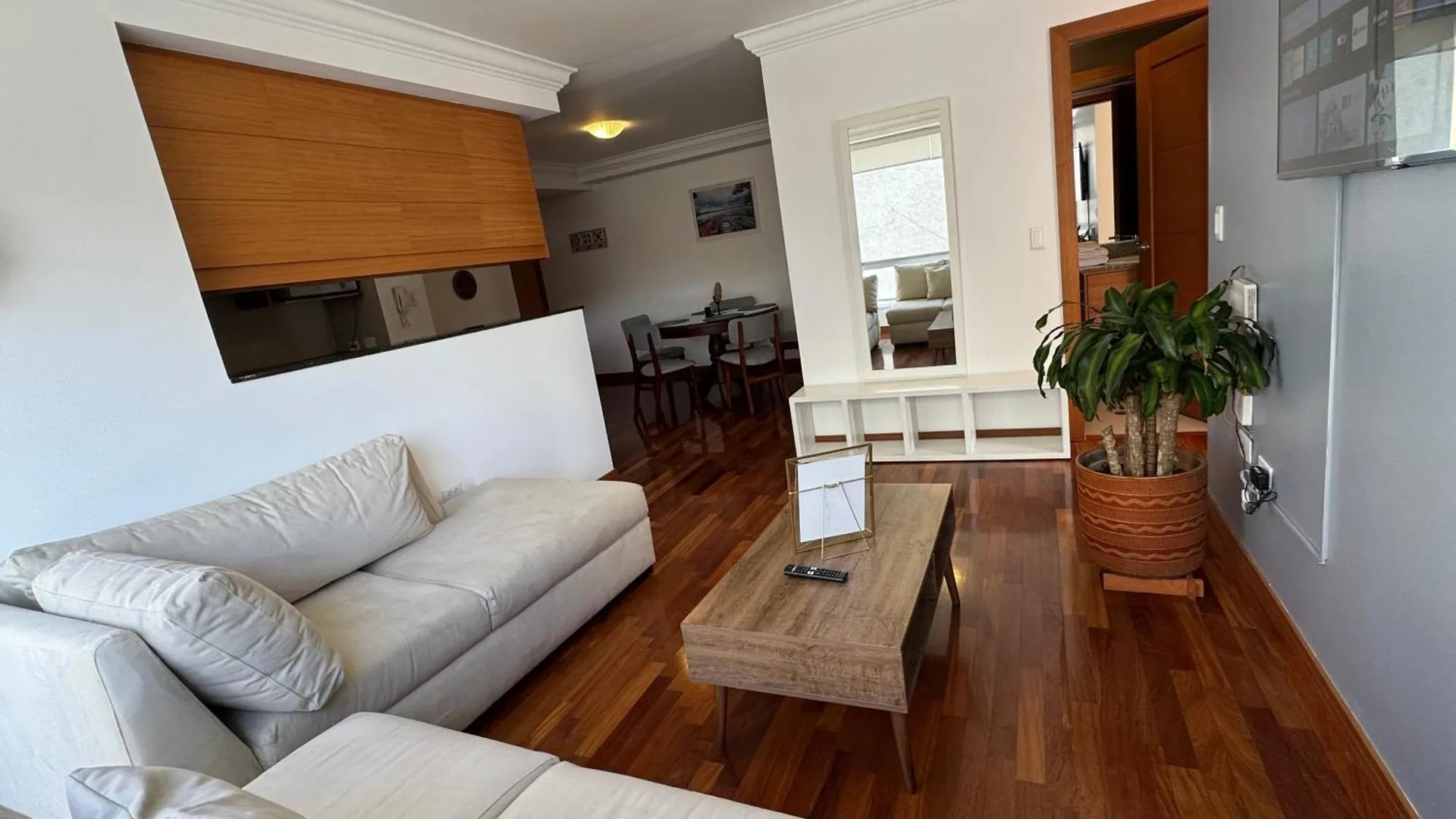 Hermoso Apartamento Calle Whymper - 2 Habitaciones - Quito Apartament