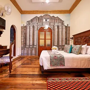 La Basílica Hotel